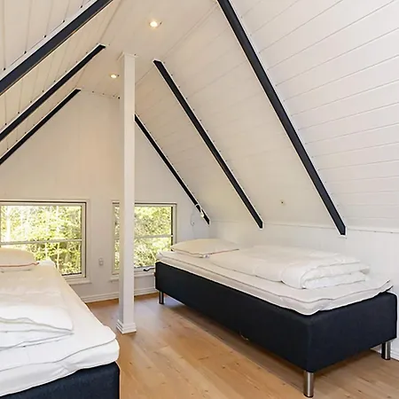 Four-bedroom In 39 Ferienhaus *